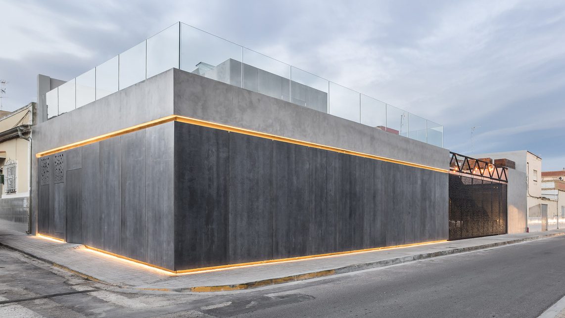 Fachada exterior con microcemento